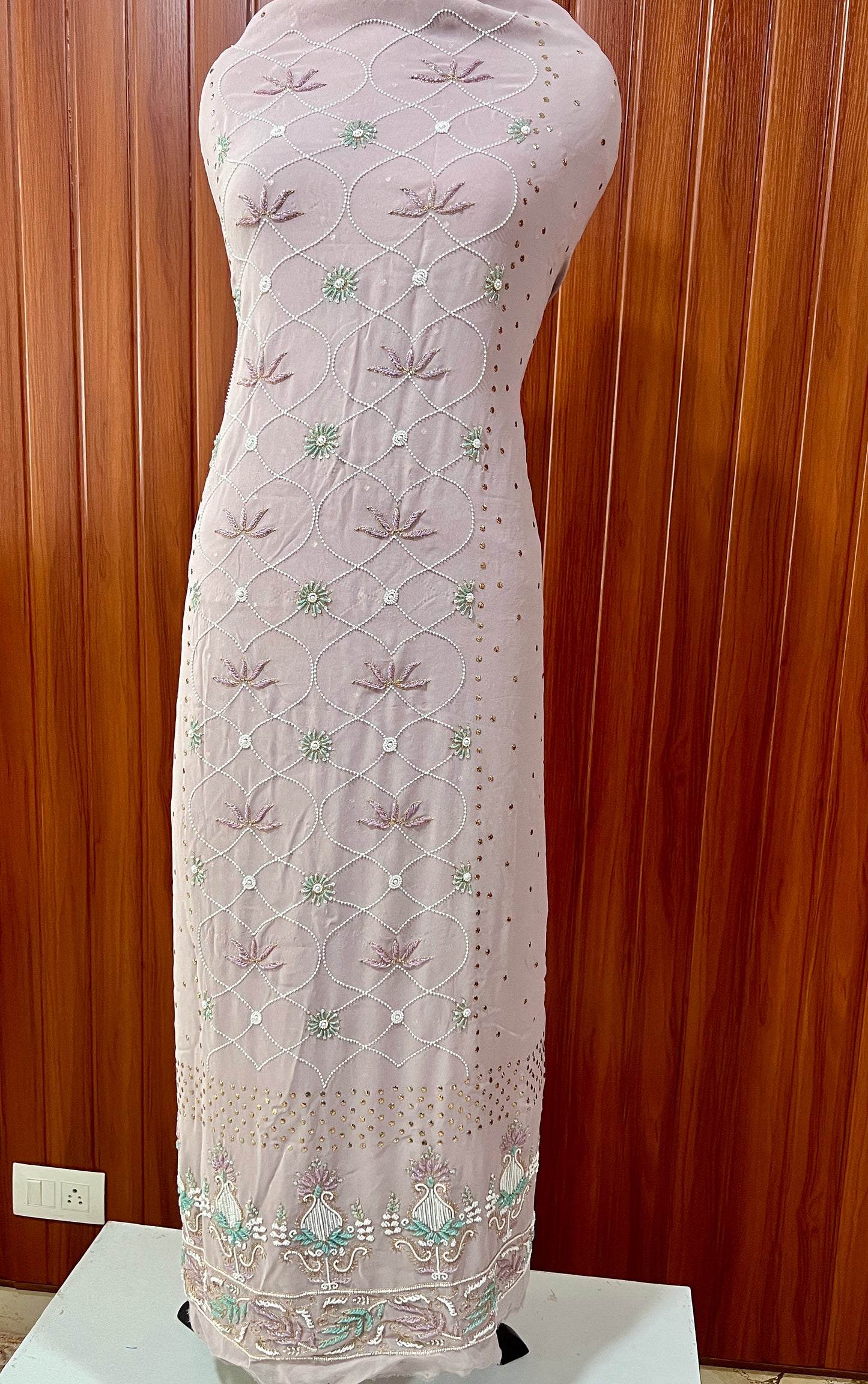 Lilac Pearl mukaish and Cut Dana Kurta and Dupatta