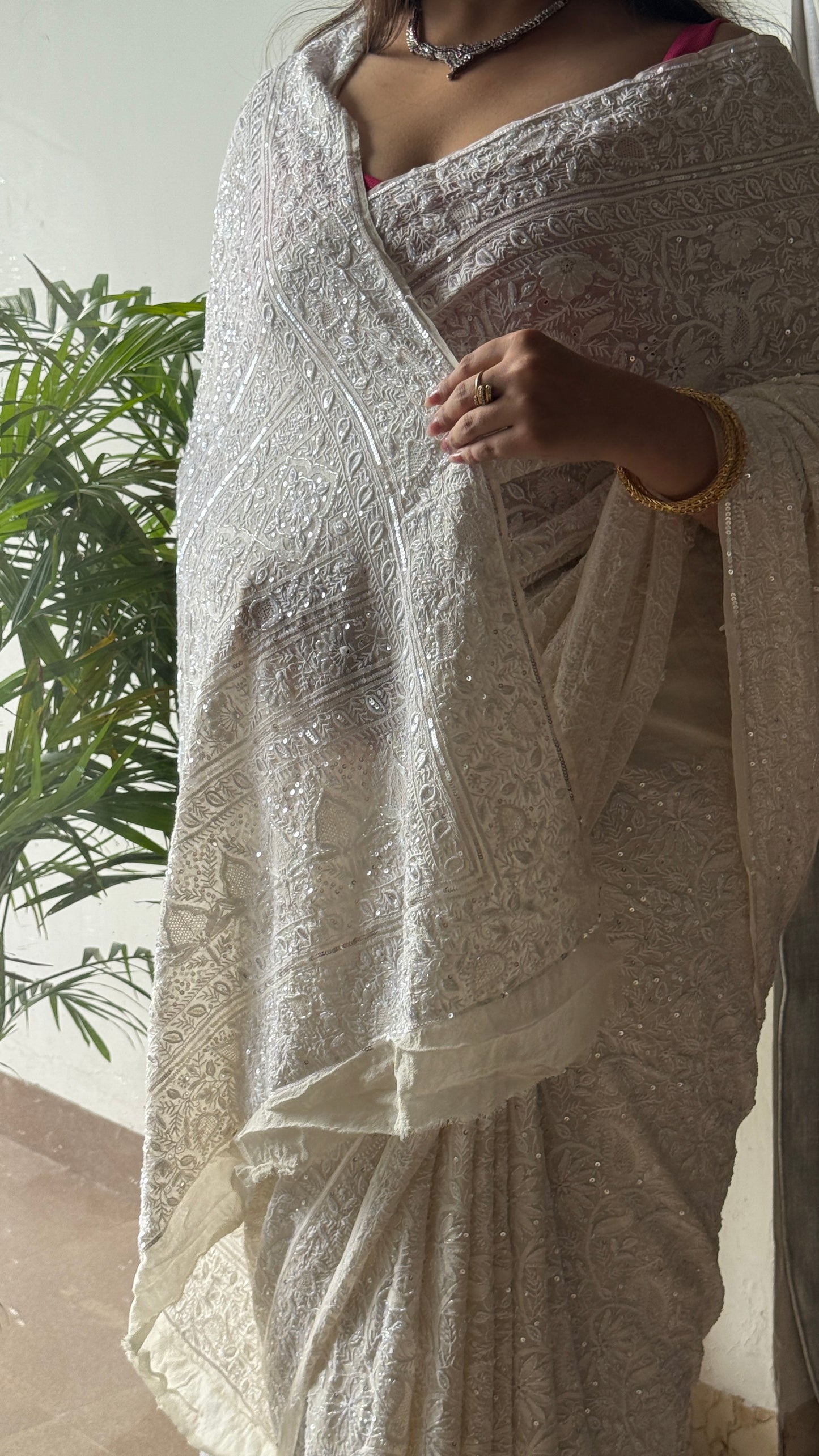 Suhaan Ivory Chikankari Do Taar Saree