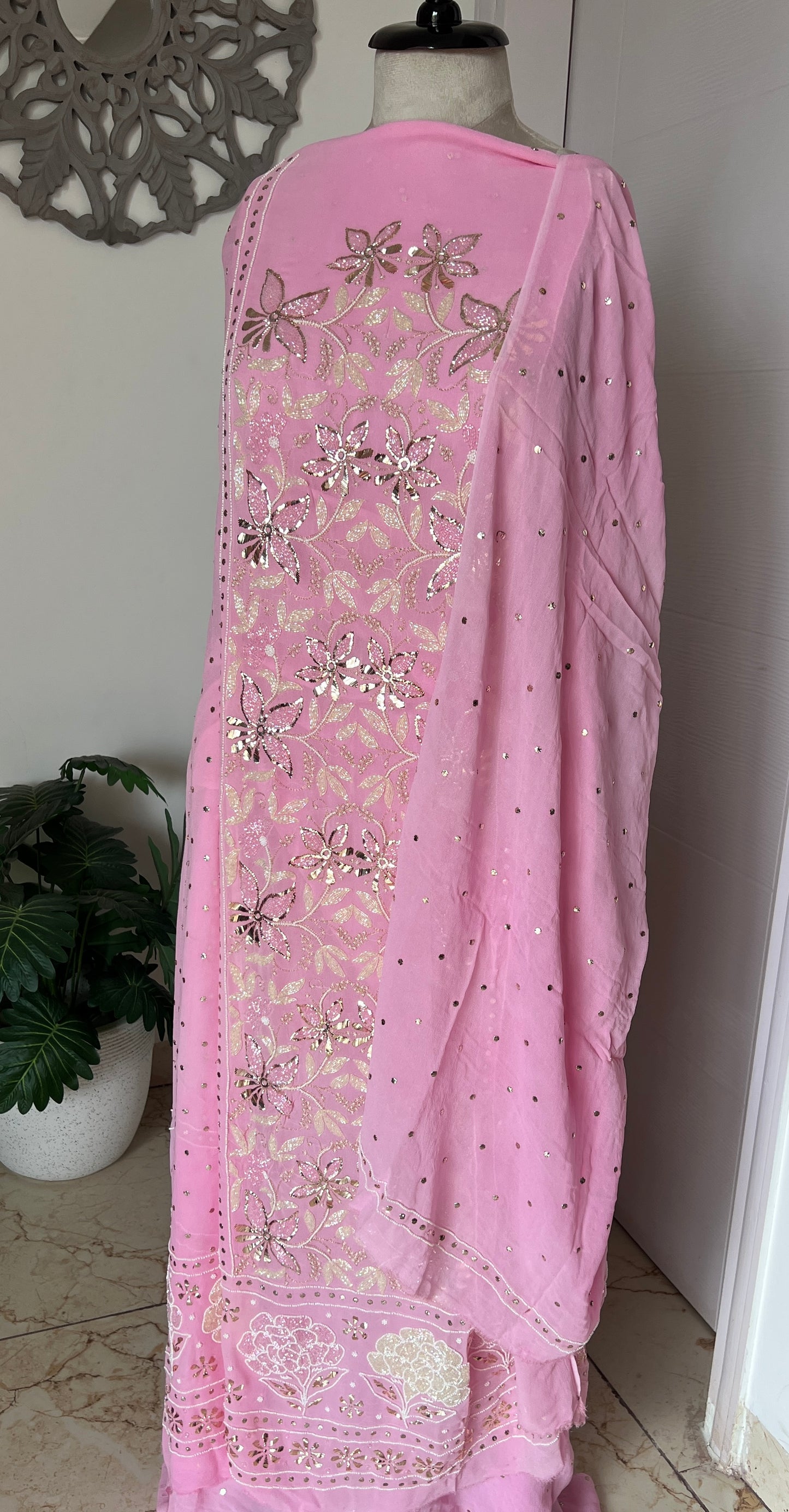 Pink Ruhani Mukaish and Cut dana Embroidered Kurta & Dupatta Set