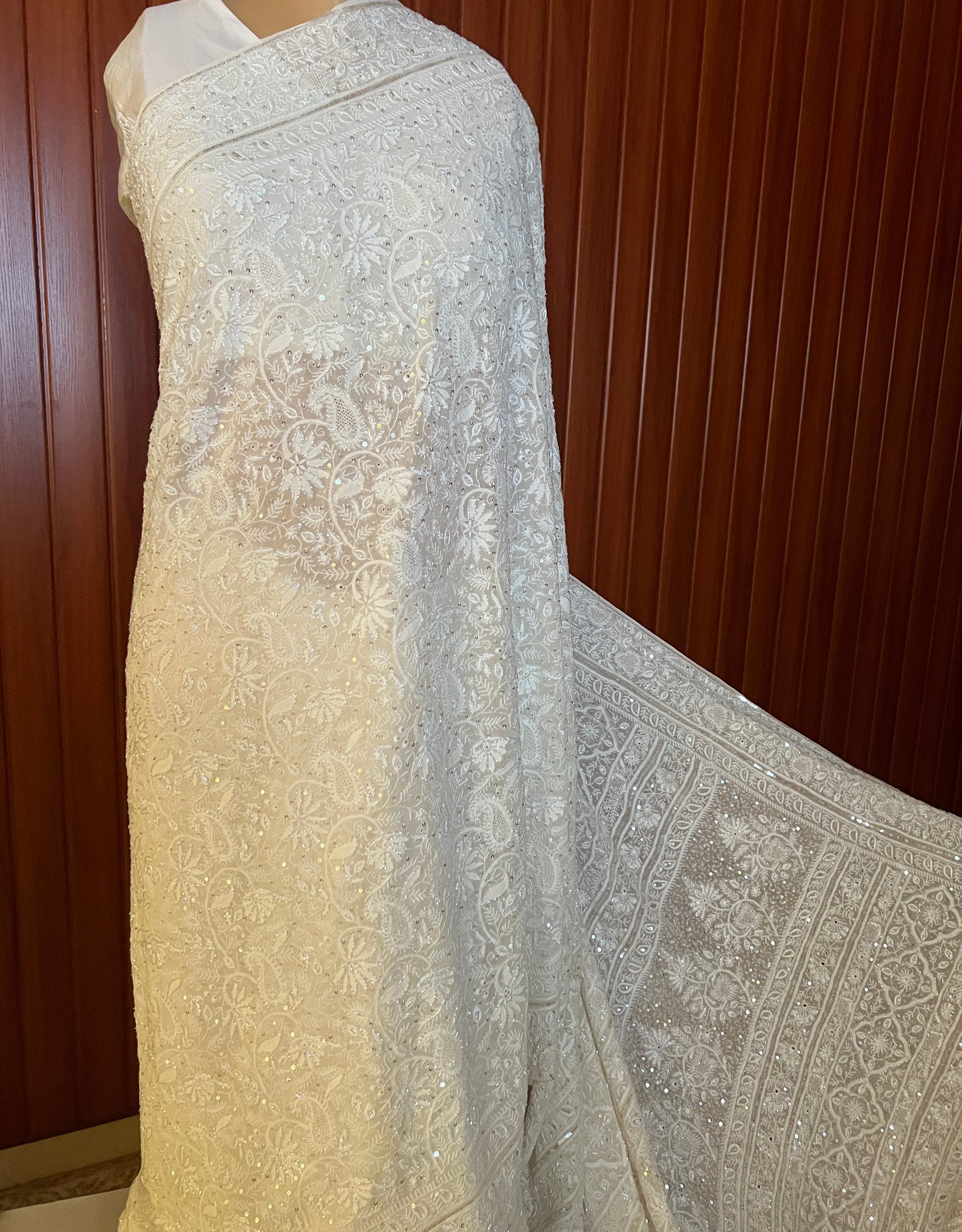 Suhaan Ivory Chikankari Do Taar Saree
