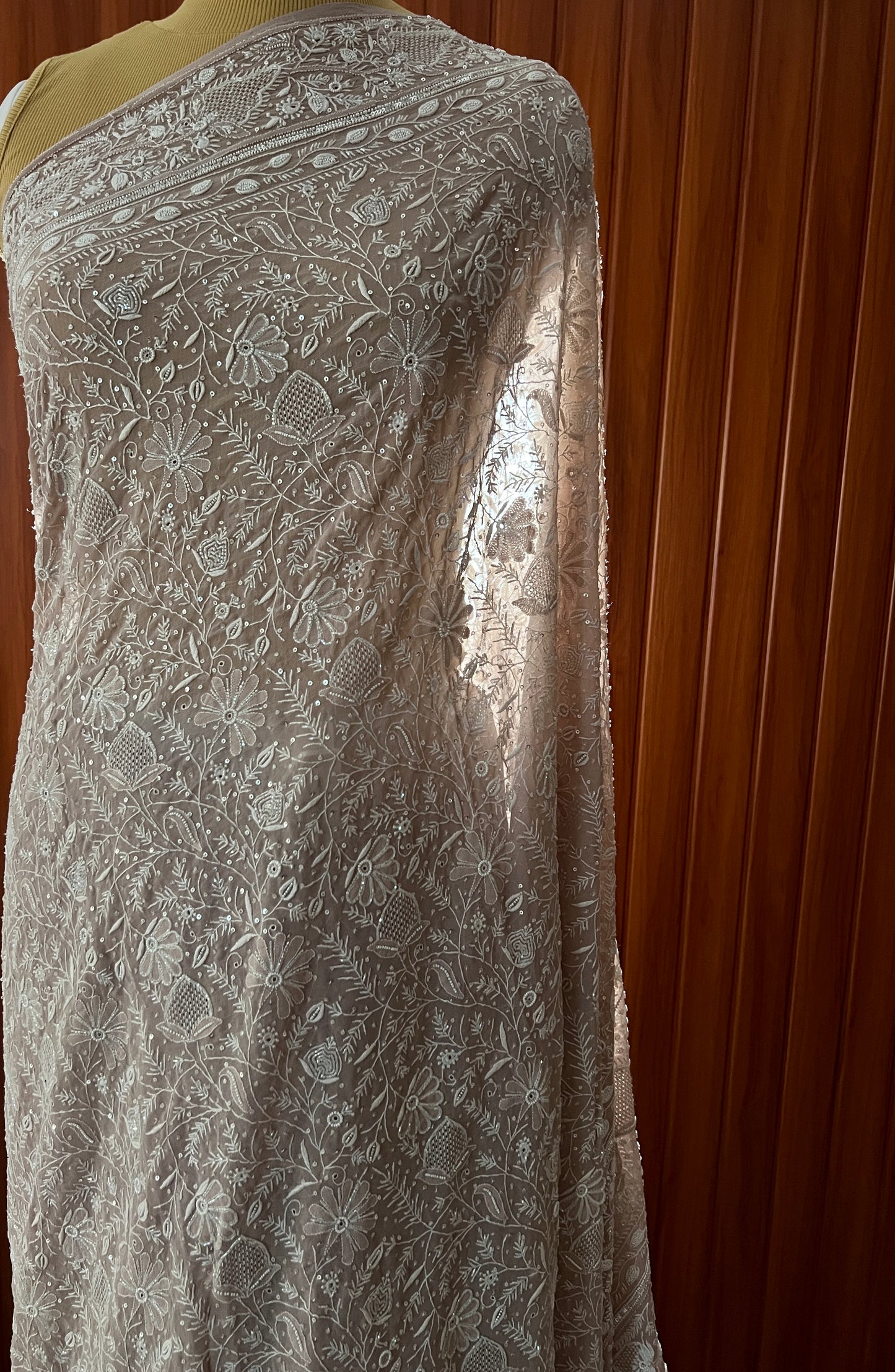 Suhaan Chikankari Do Taar Saree