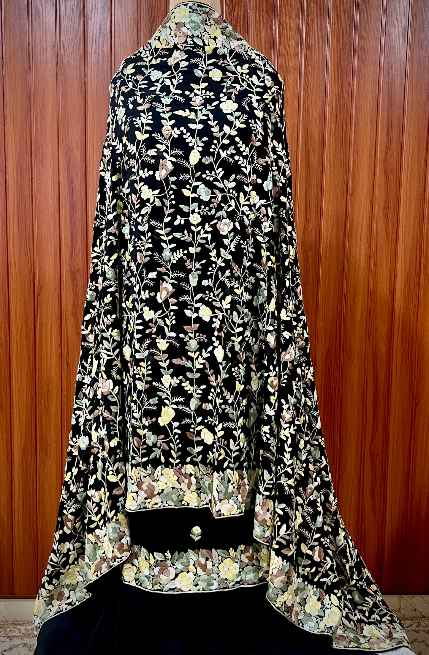 Black Masterpiece Hand Embroidered Parsi Gara jaal dupatta with kurta