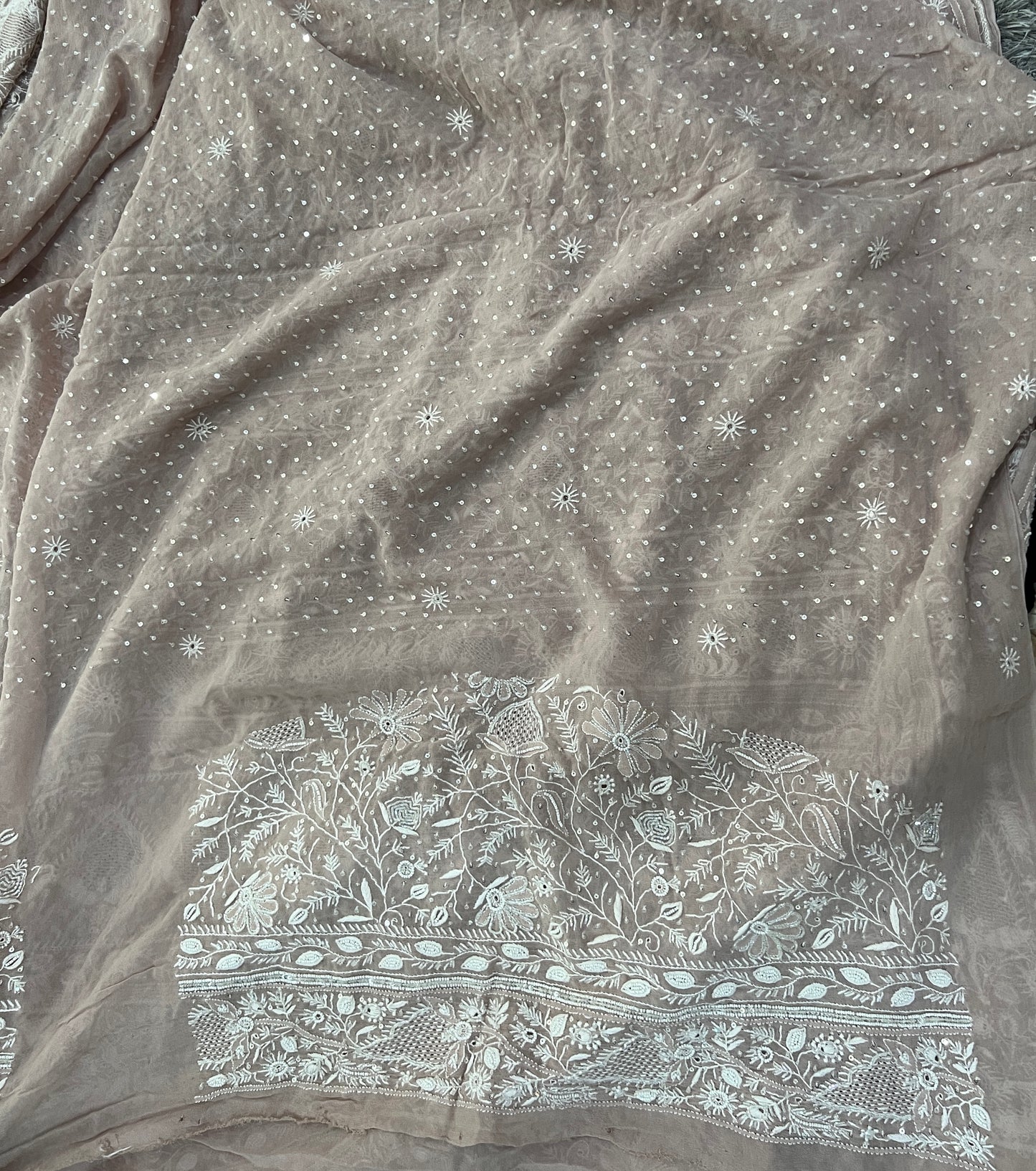 Suhaan Chikankari Do Taar Saree