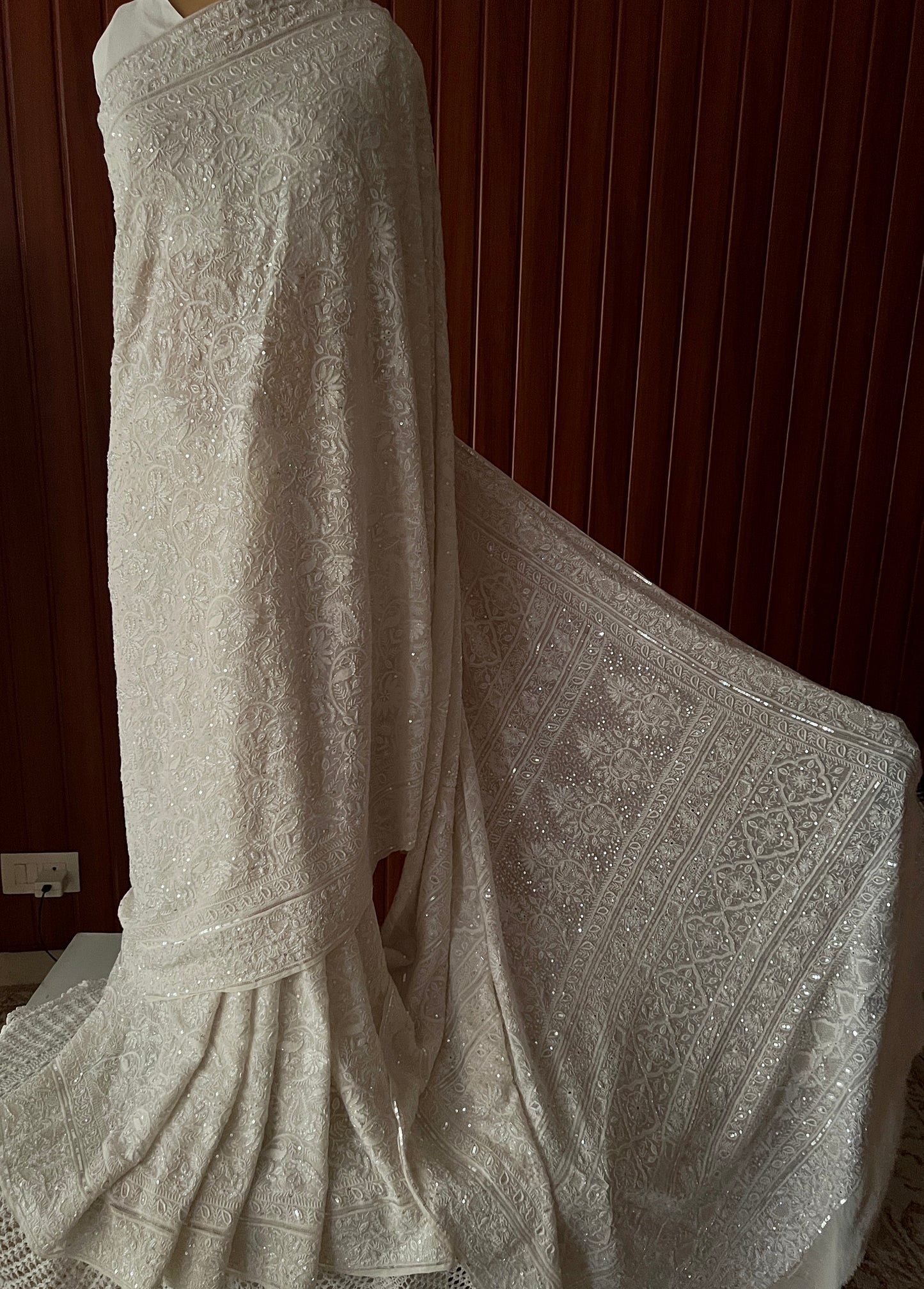 Suhaan Ivory Chikankari Do Taar Saree