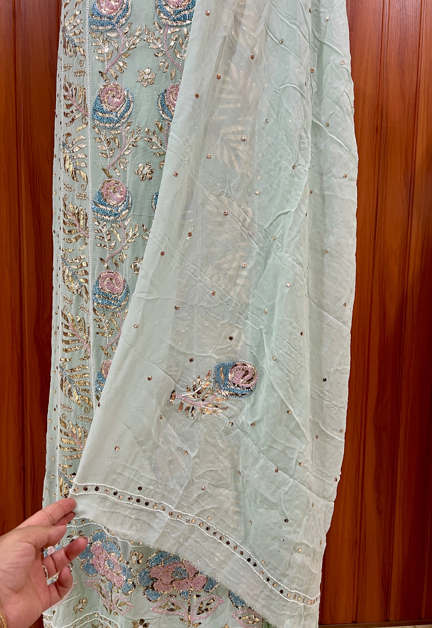 Ruhani Mint Green Mukaish and Cut dana Embroidered Kurta & Dupatta Set