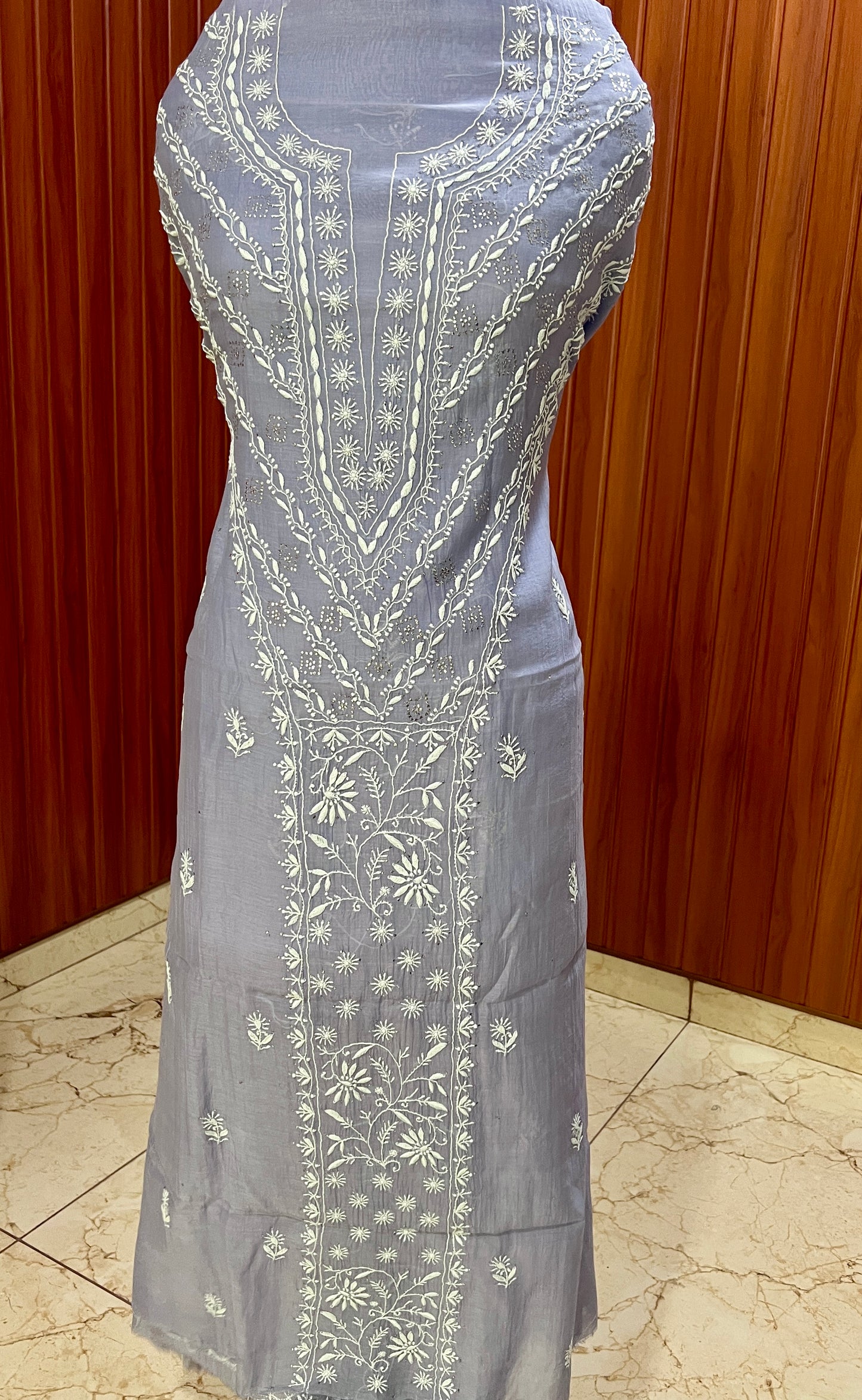 Mauve Mulmul fine Chikankari kurta & dupatta set