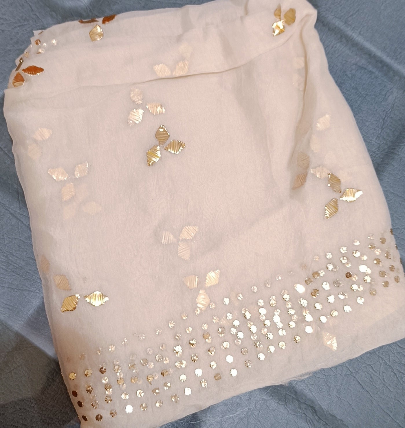 Pure Organza allover badla and mukaish dupatta