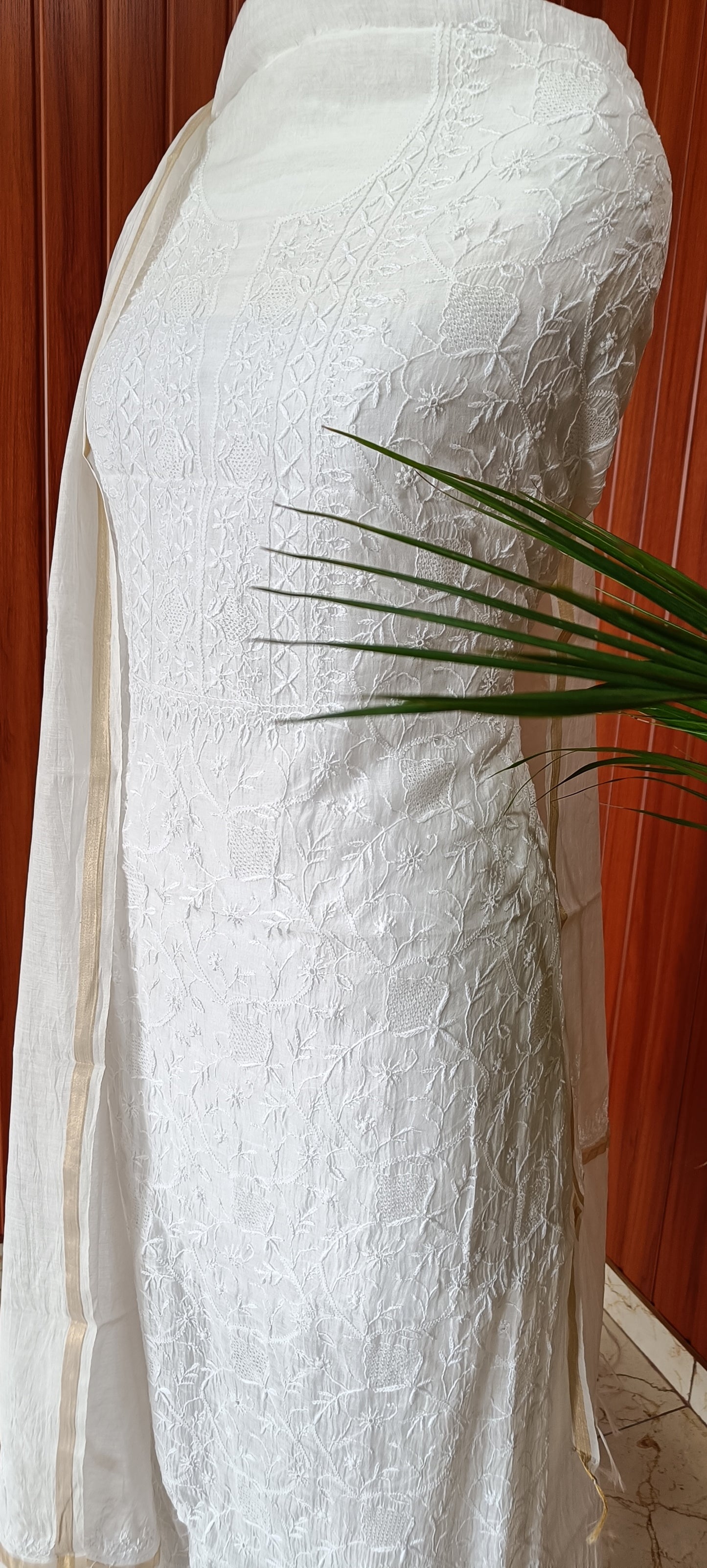 Off White Mulmul Chanderi fine Chikankari kurta and dupatta