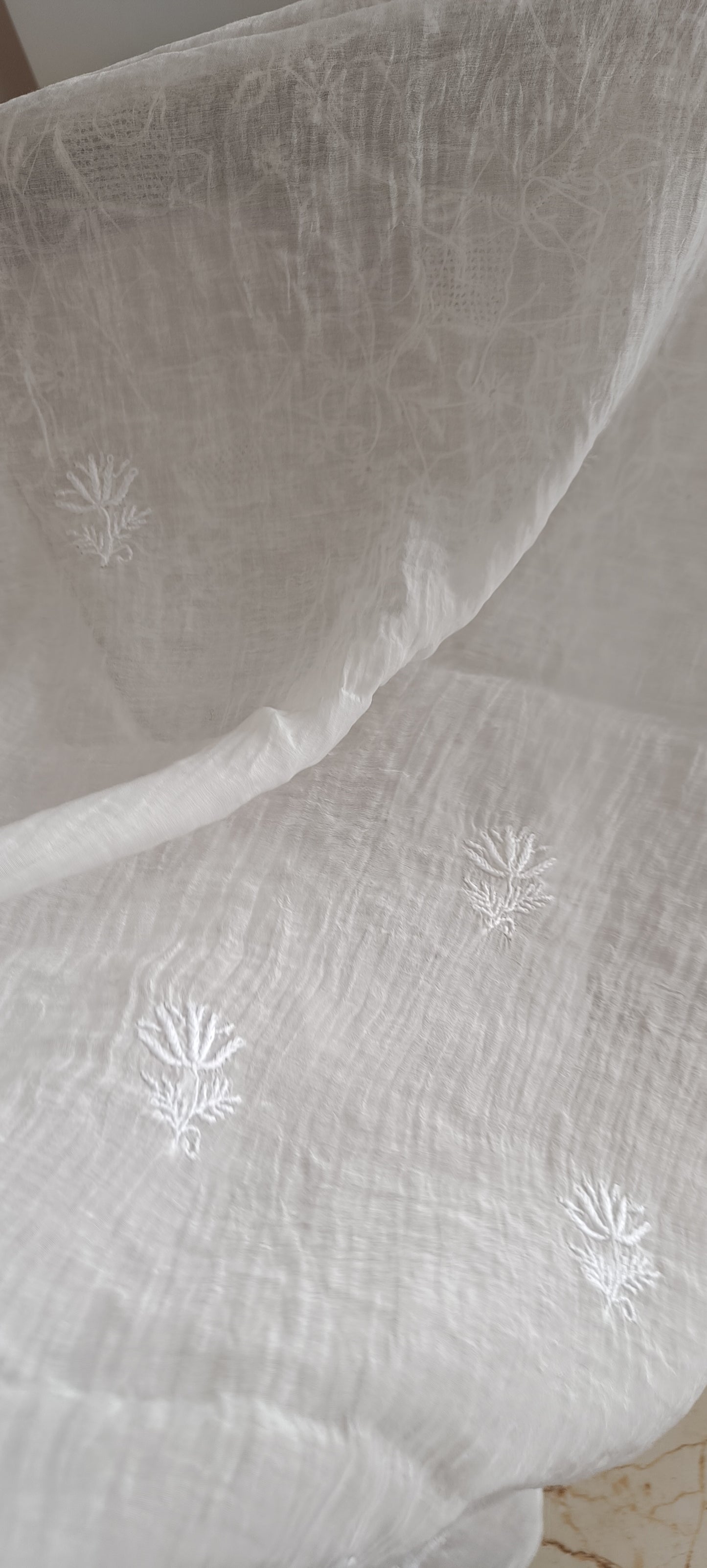 Off White Mulmul Chanderi fine Chikankari kurta and dupatta