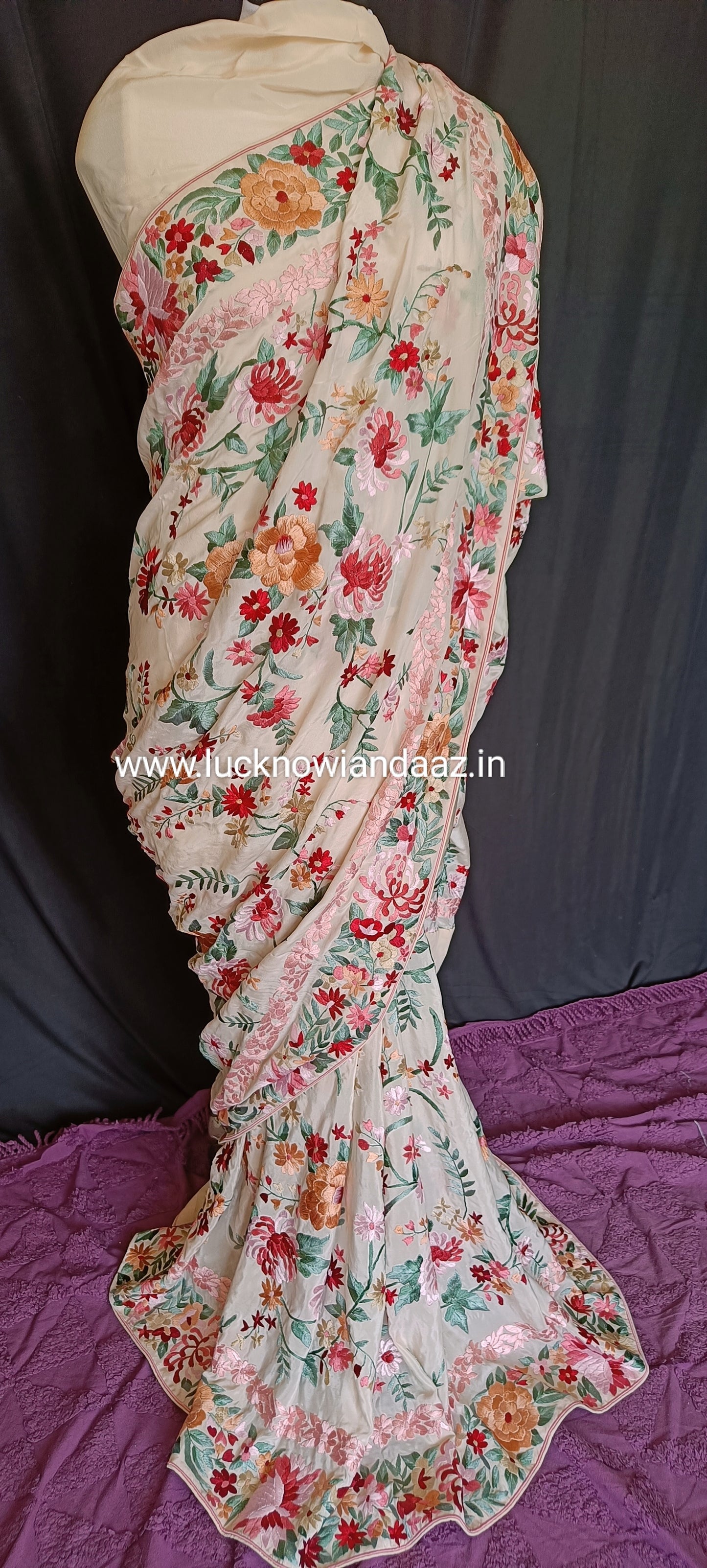 Cream Floral Bouquet Parsi Gara Pure Crepe Saree
