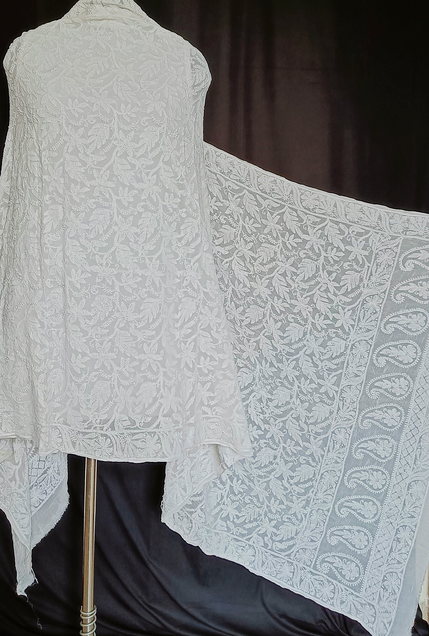 Off White Jaal Chikankari Dyeable Dupatta