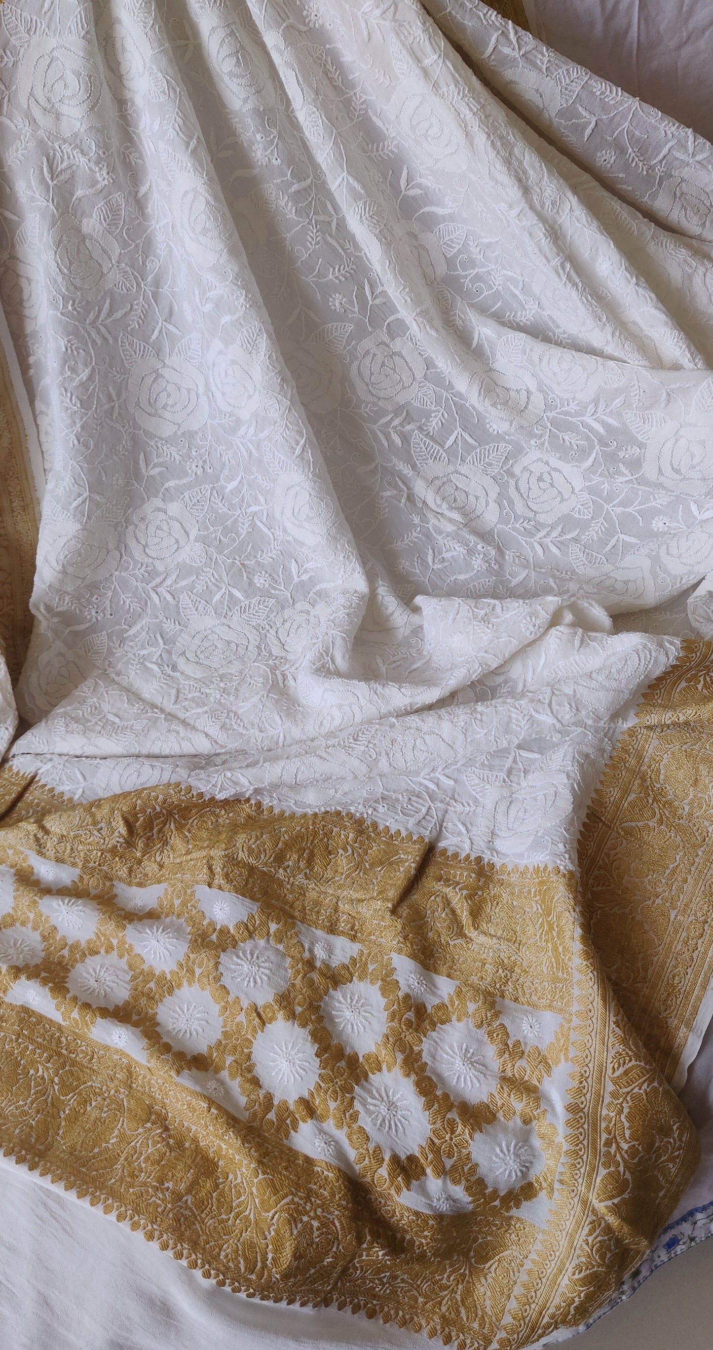 Ruhani 3 taar Gulaab Pattern chikankari Pure Georgette Dupatta