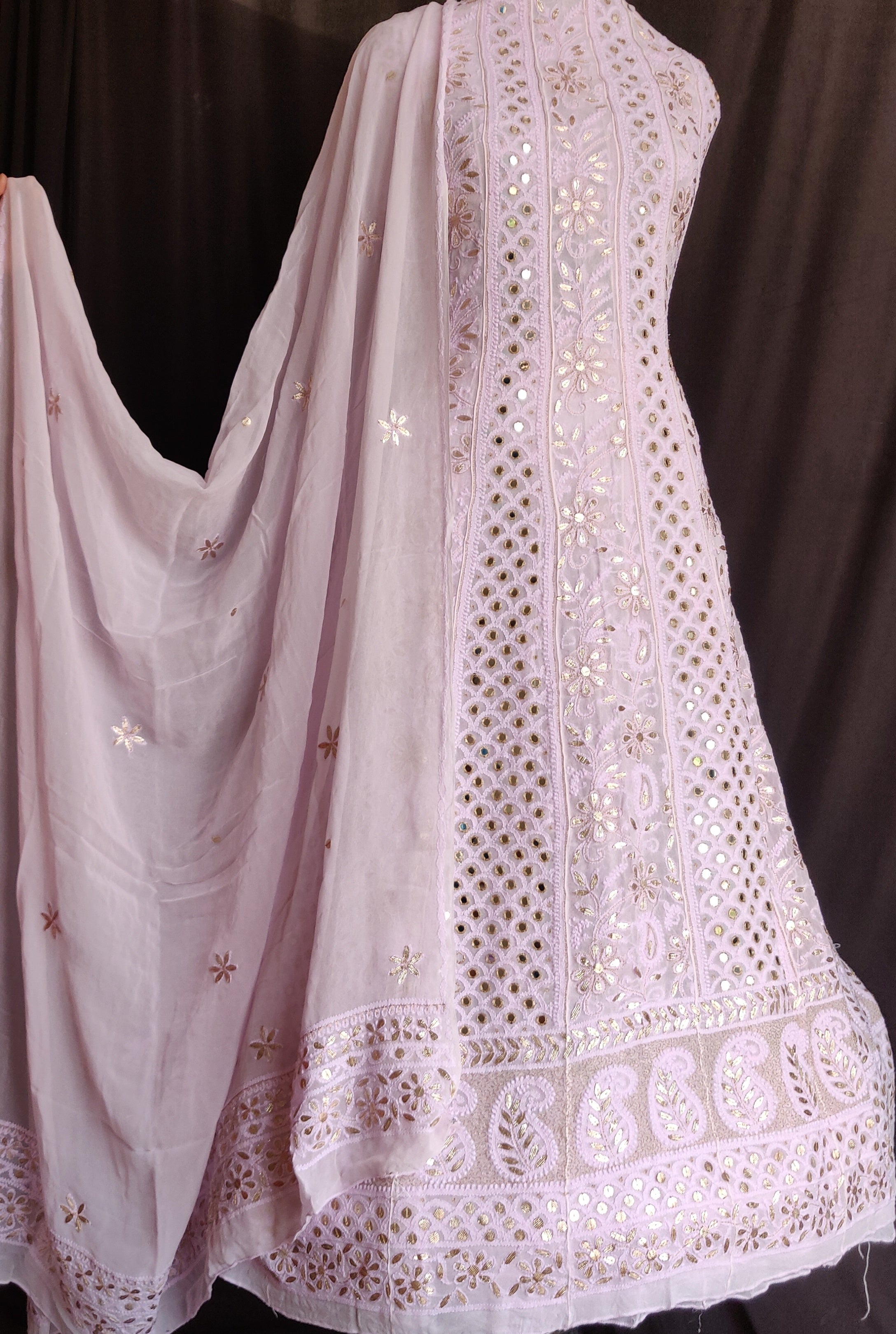 Chicken on sale work anarkali