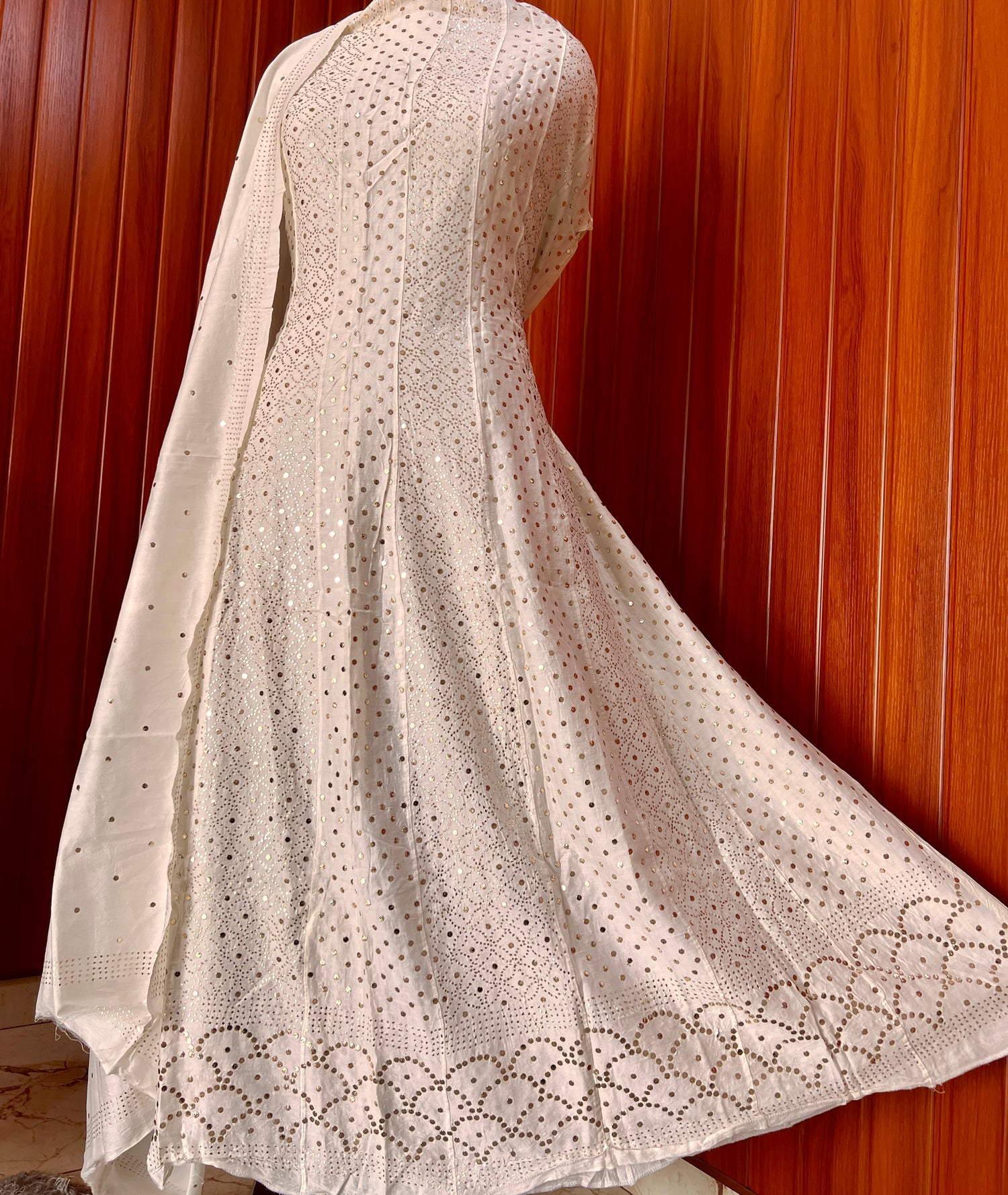 Lakhnavi suits online shopping top