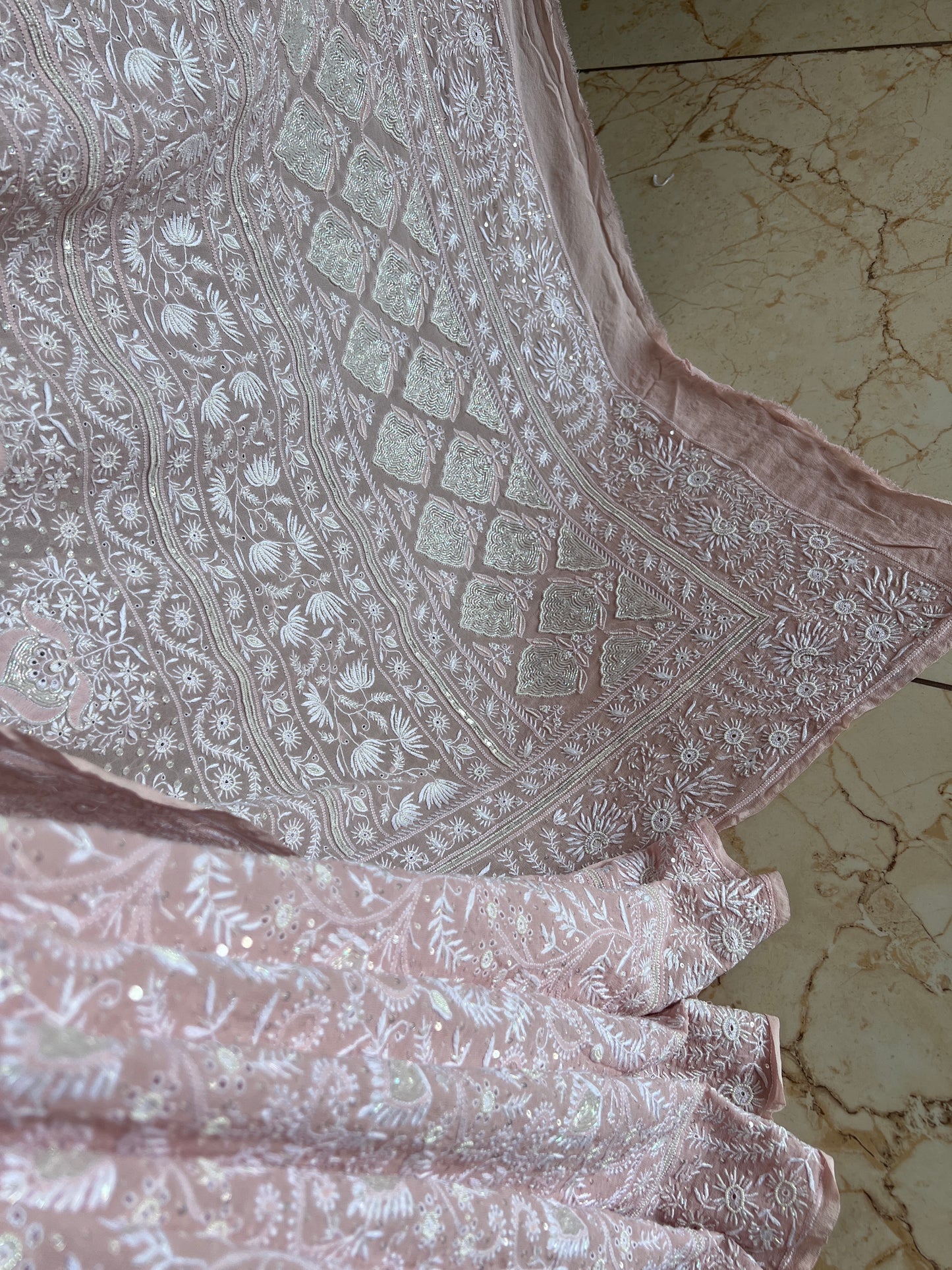 Suhaan Dusty Pink Do Taar Chikankari Heirloom Saree