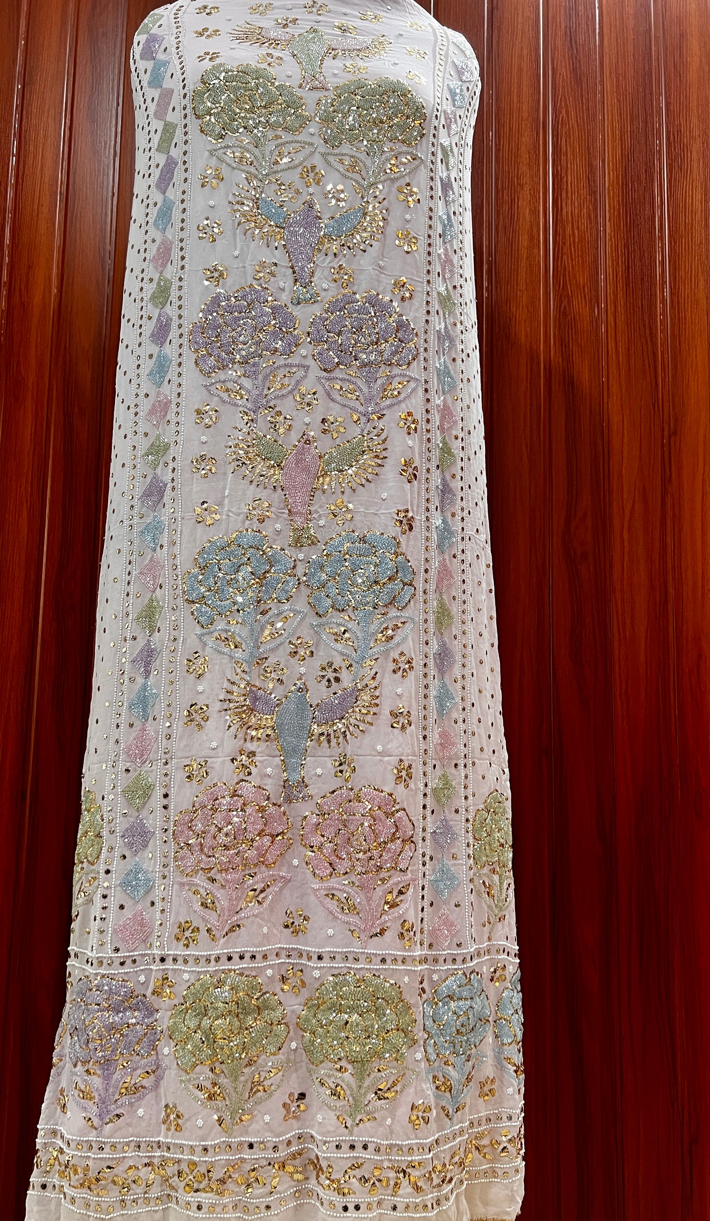 Ruhani Pink Mukaish and Cut dana Embroidered Kurta & Dupatta Set