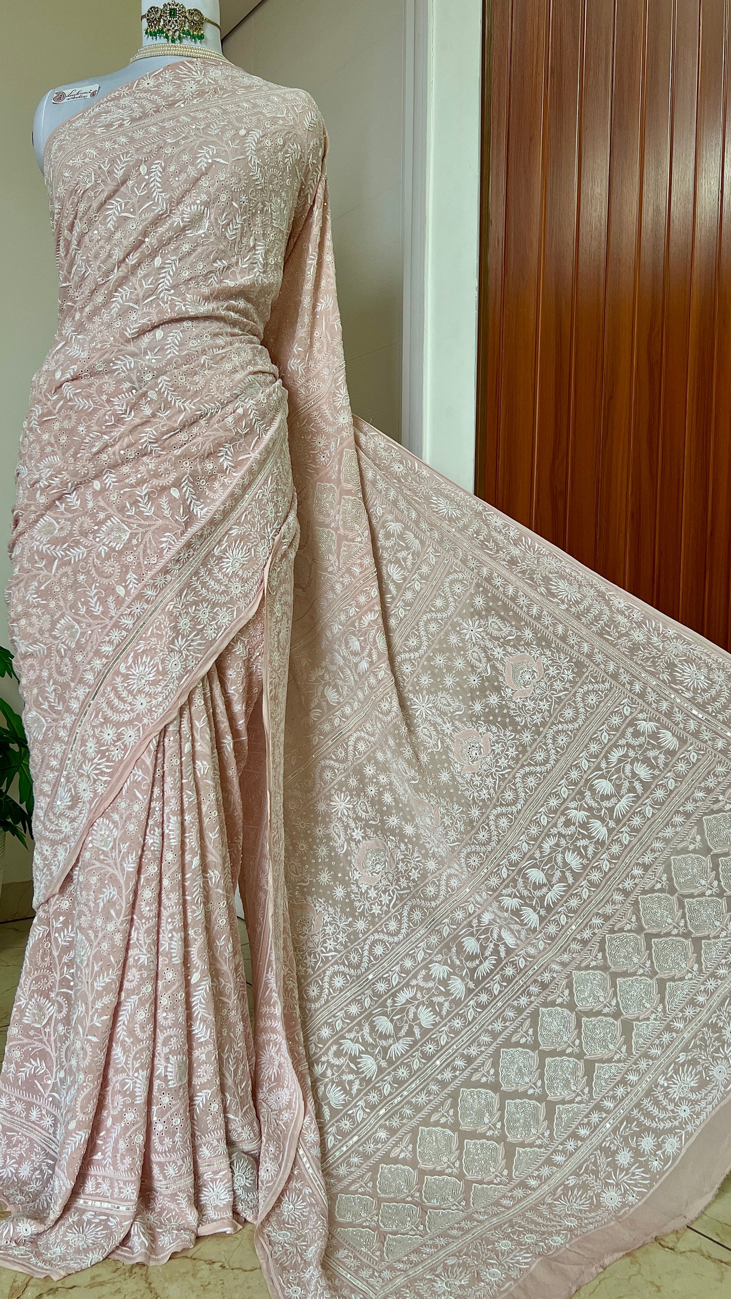 Suhaan Dusty Pink Do Taar Chikankari Heirloom Saree