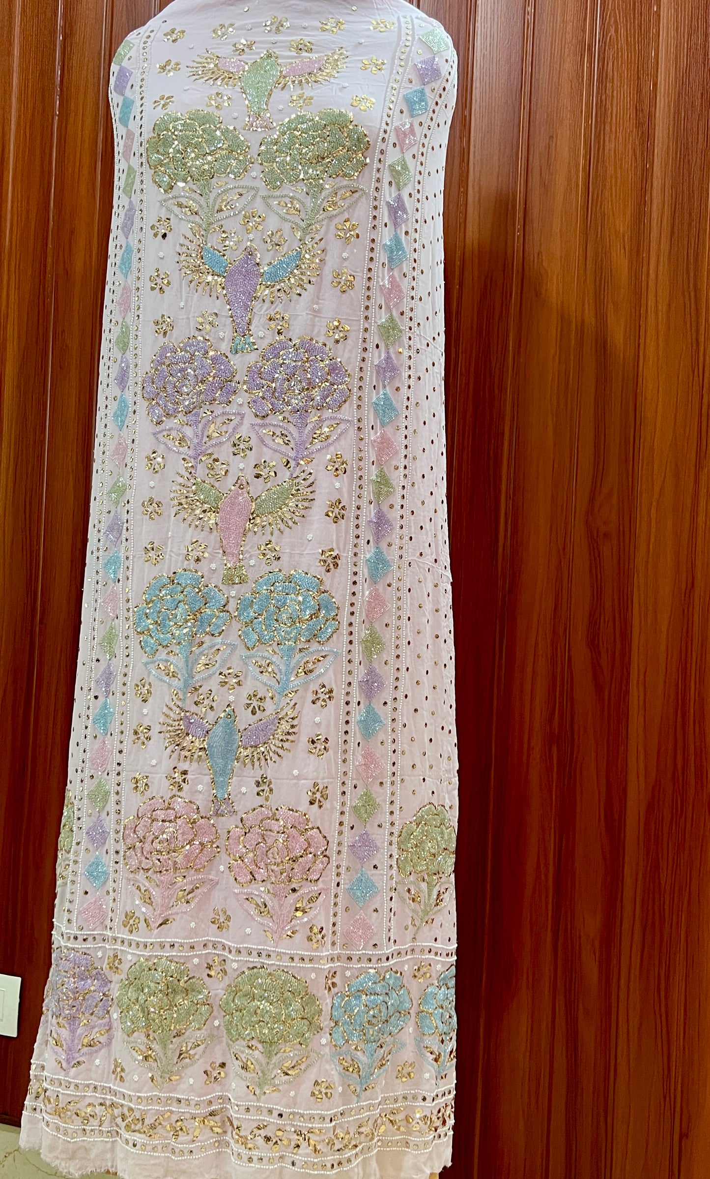 Ruhani Pink Mukaish and Cut dana Embroidered Kurta & Dupatta Set