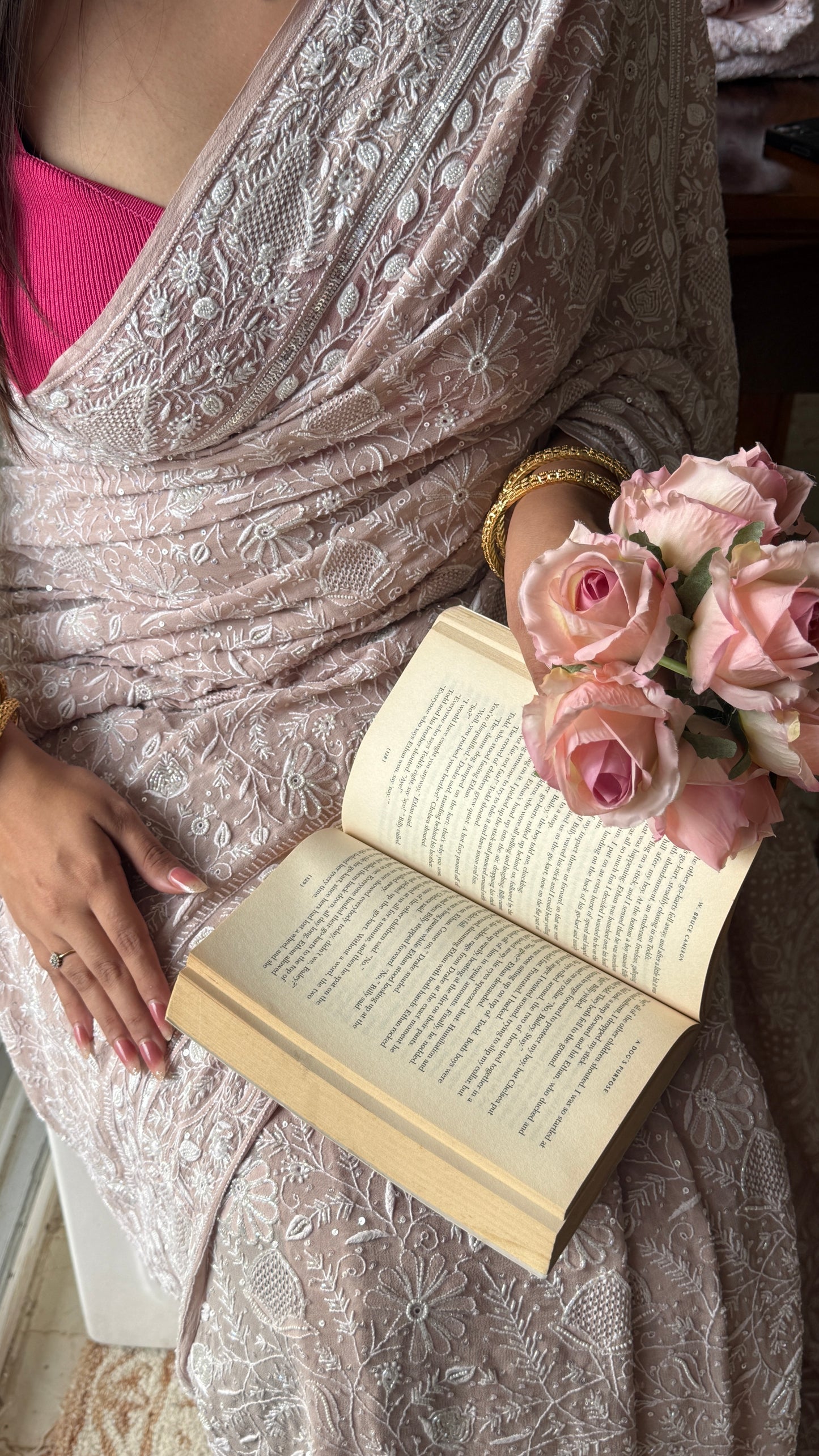 Suhaan Chikankari Do Taar Saree