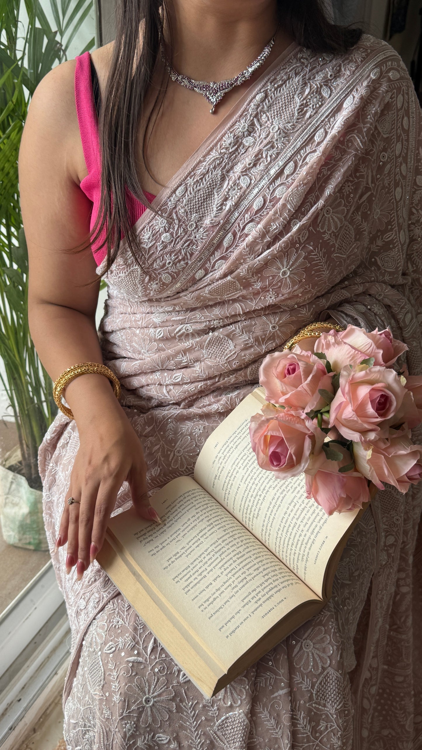 Suhaan Chikankari Do Taar Saree