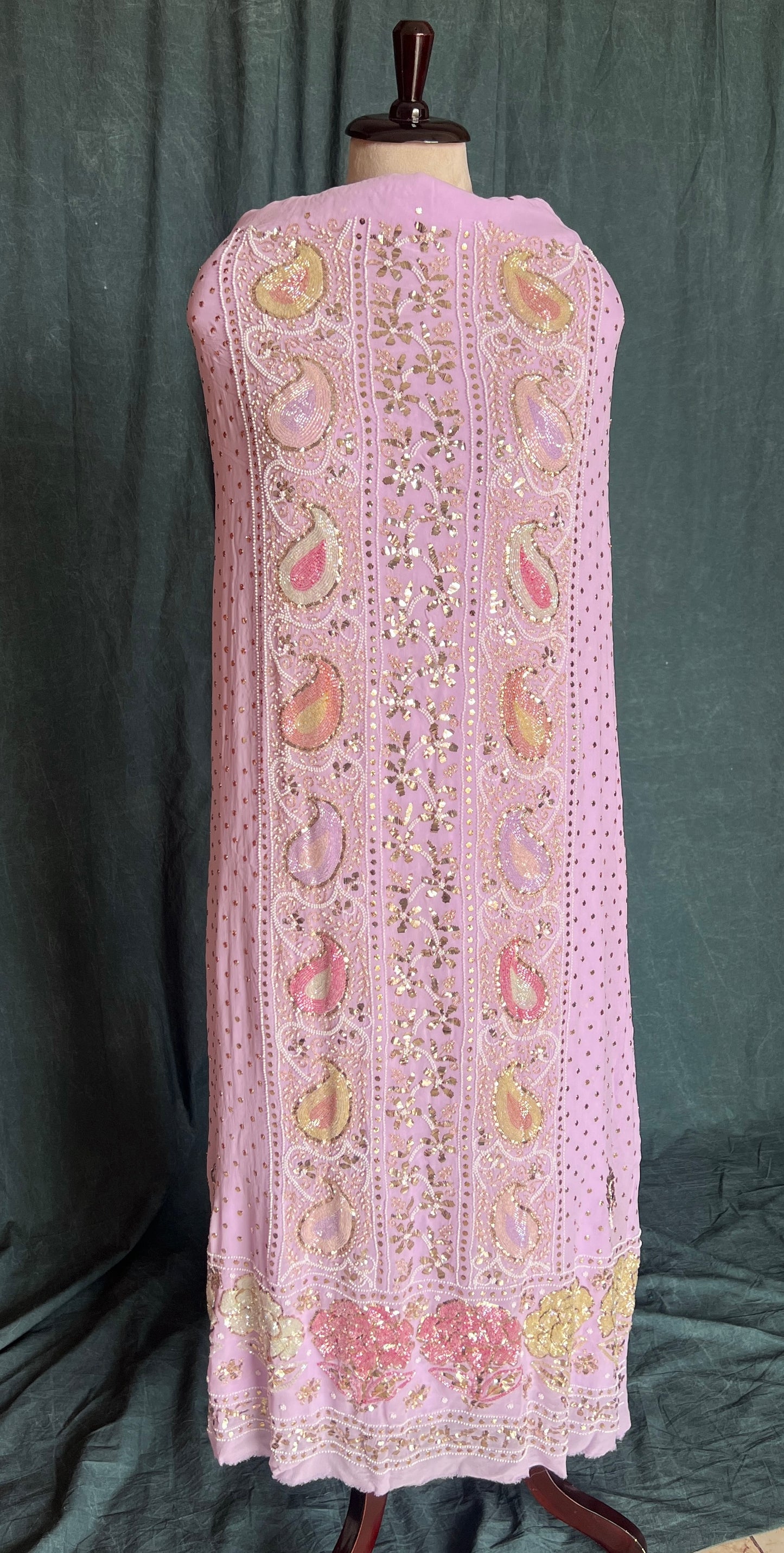 Ruhani Lavender Mukaish and Cut dana Embroidered Kurta & Dupatta Set