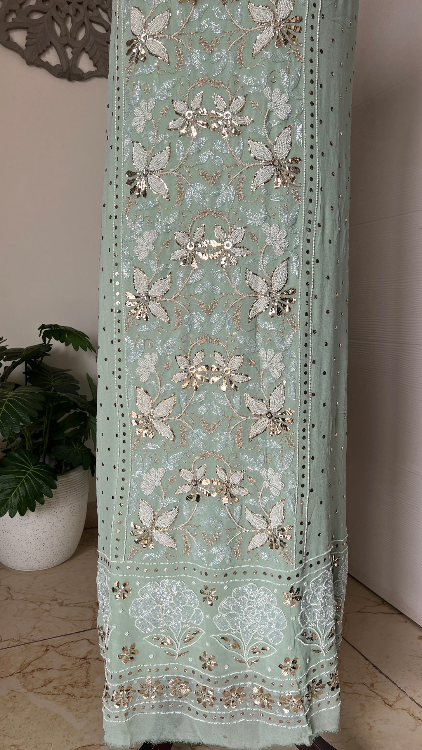Mint green Ruhani Mukaish and Cut dana Embroidered Kurta & Dupatta Set