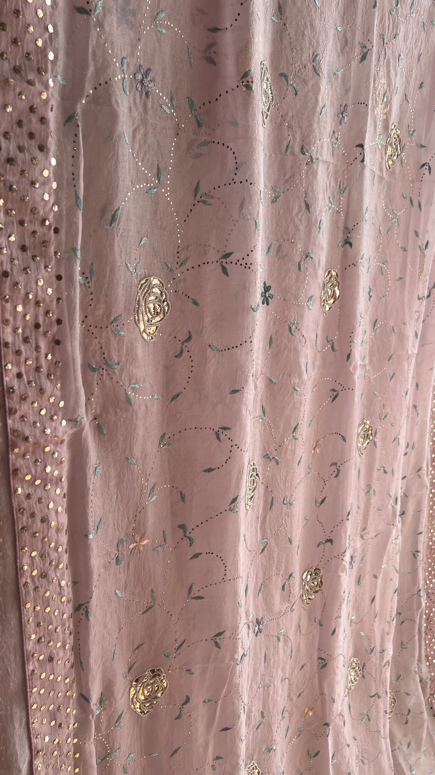 Ruhani Lilac Pure Organza Saree with Resham, pearl and Mukaish Work
