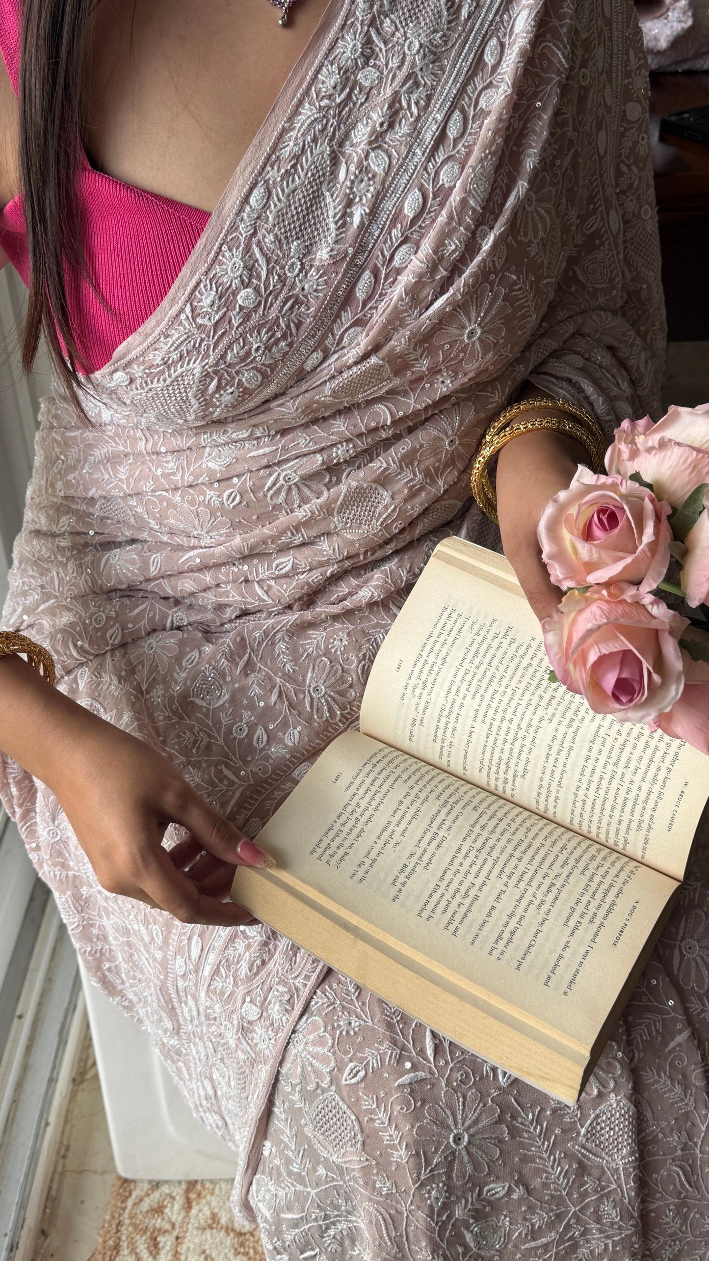 Suhaan Chikankari Do Taar Saree