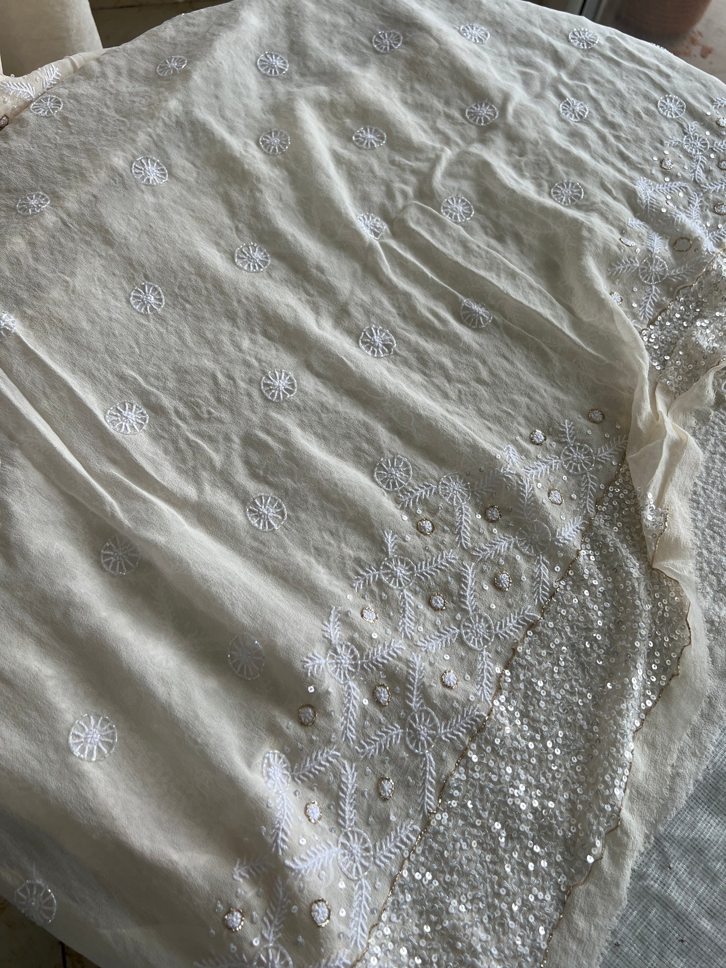 Suhaan Ivory Teen Taar Chikankari Heirloom Saree
