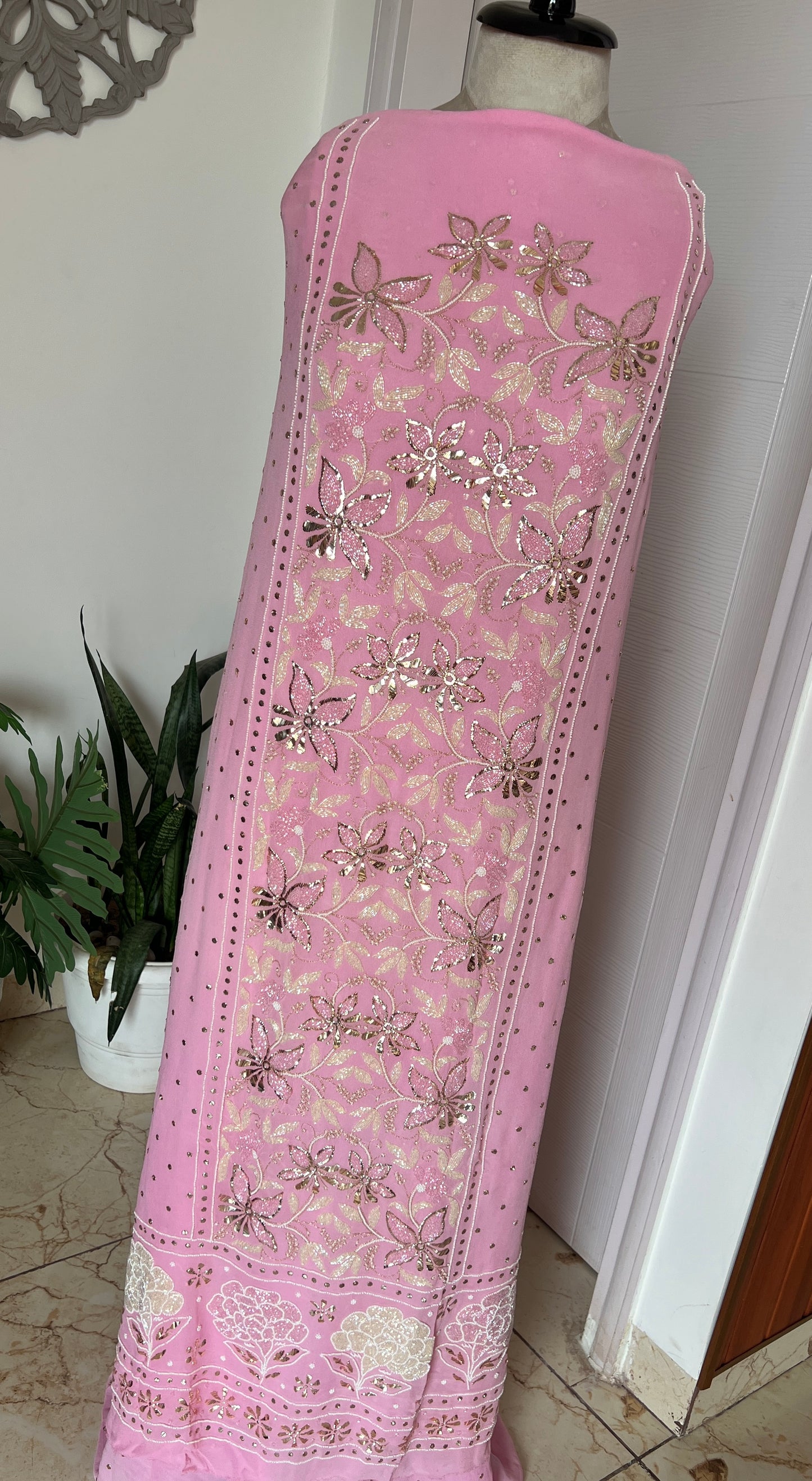 Pink Ruhani Mukaish and Cut dana Embroidered Kurta & Dupatta Set