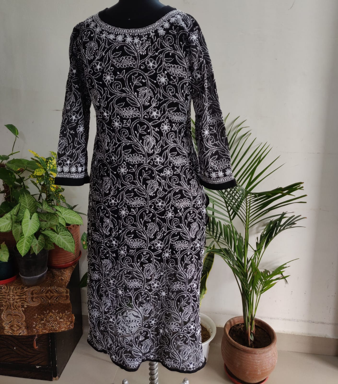 georgette Casual Wear Black Lucknowi Chikankari Kurti, Size: Medium, Wash  Care: Handwash at Rs 800 in Lucknow