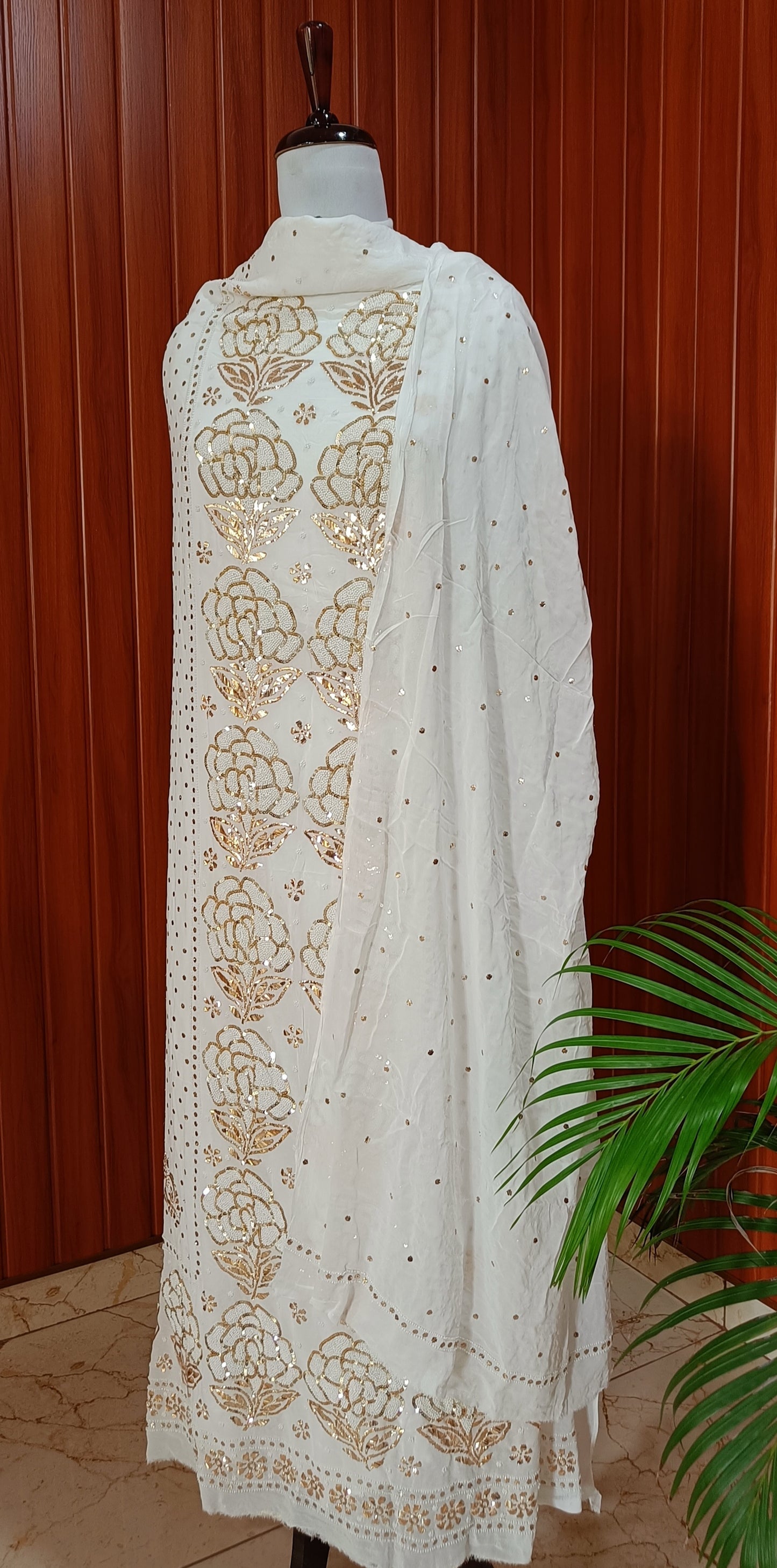 Ruhani White Badla and Pearl Embroidered Kurta & Dupatta Set