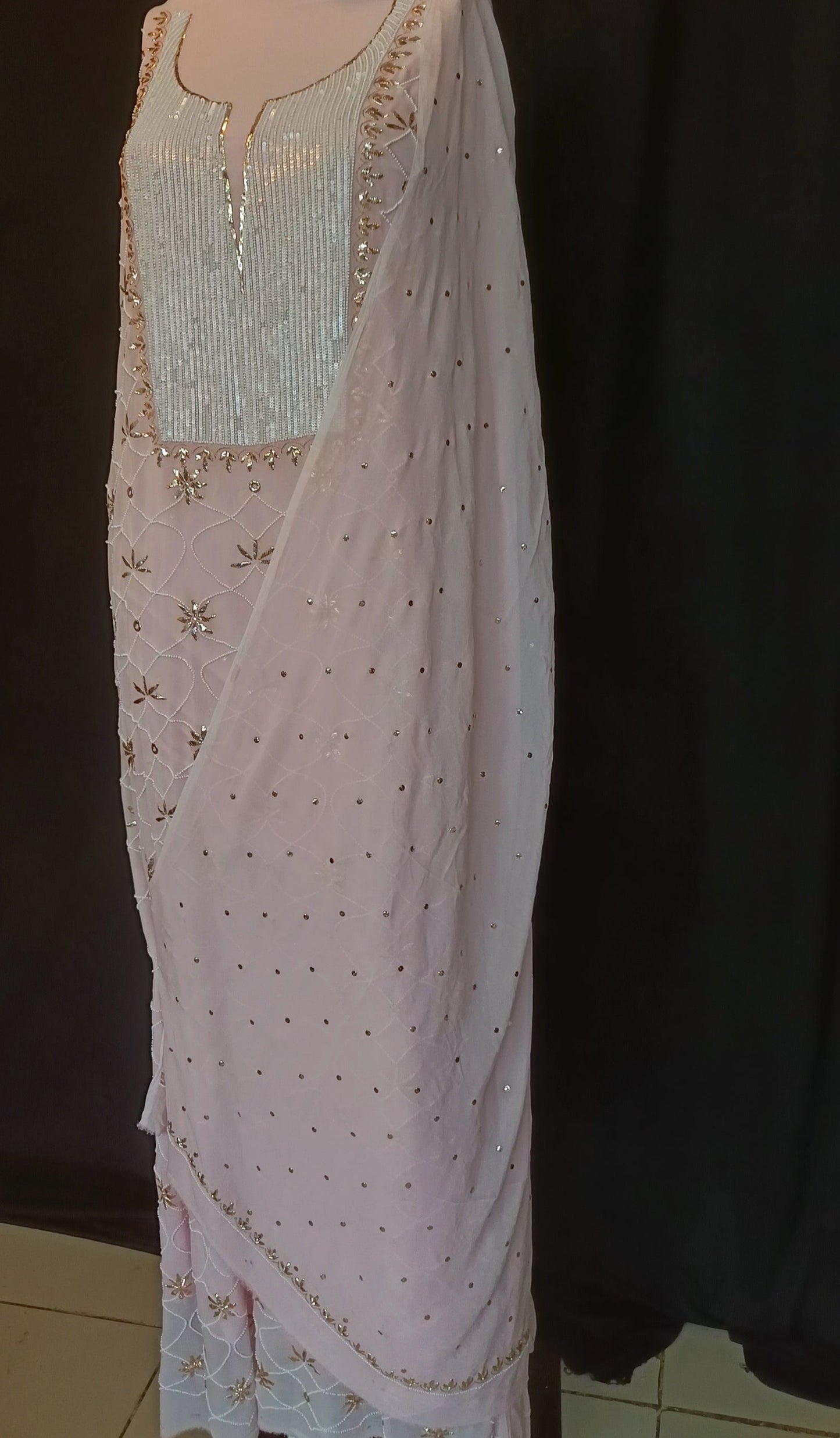 Ruhani Dusty Pink Badla and Pearl Embroidered Kurta & Dupatta Set