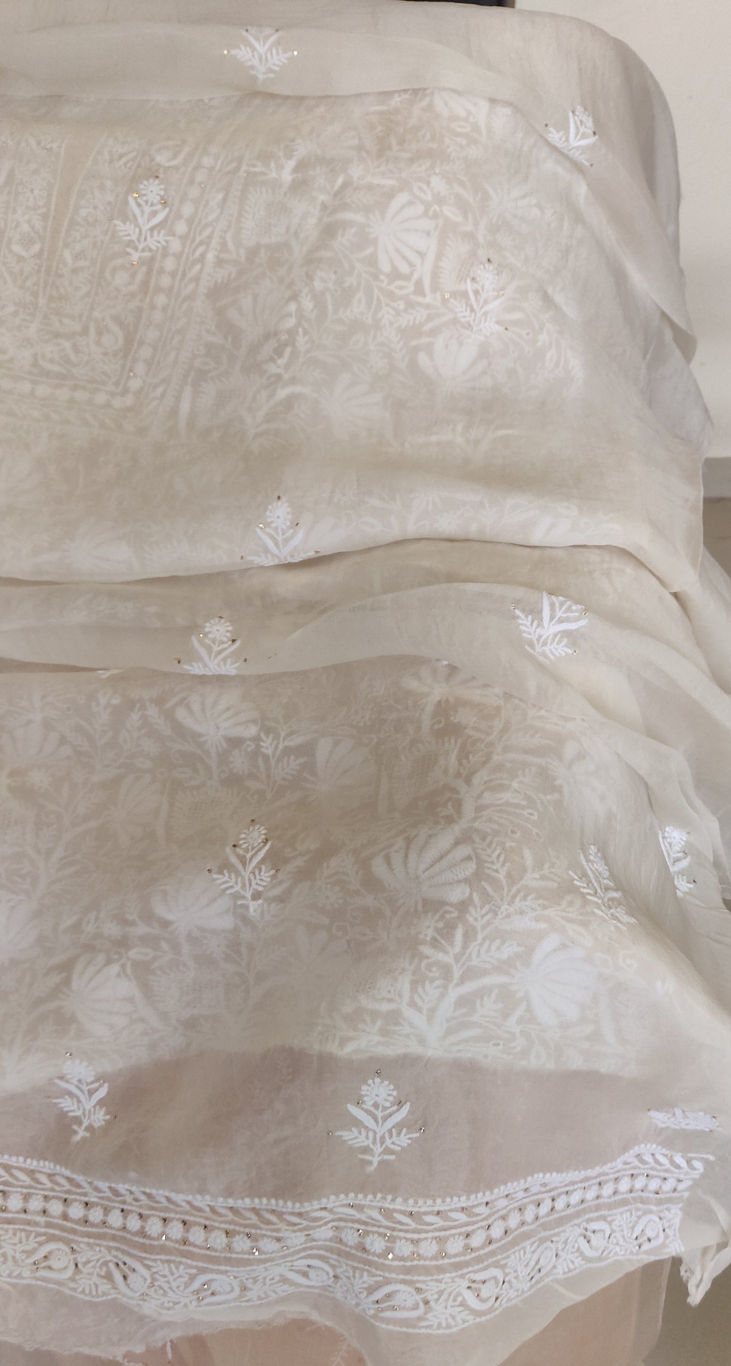 Ivory pure organza 3 taar Chikankari and mukaish kurta and dupatta