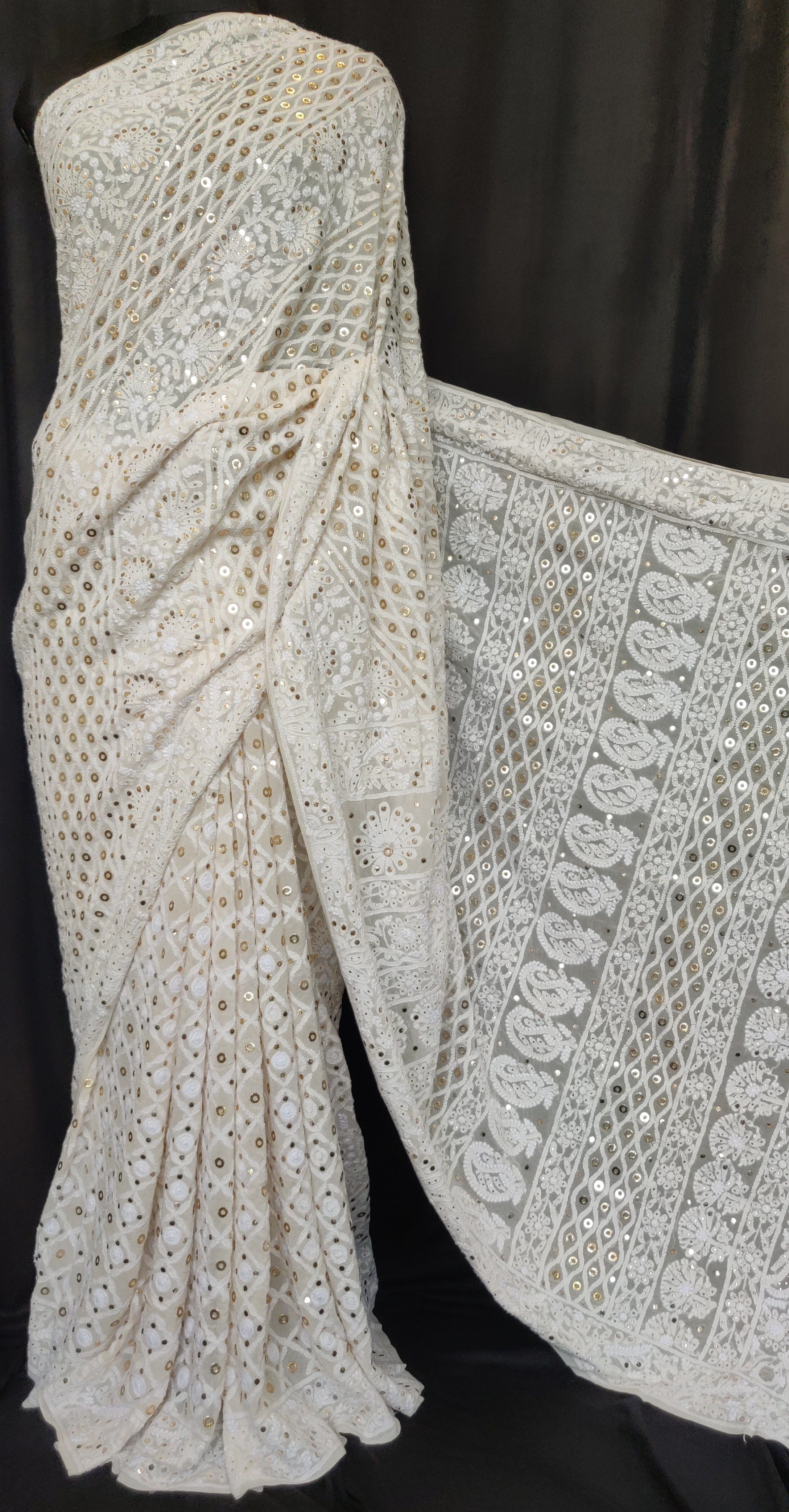 Buy Peach Color, Allover Jaal Heavy Palla Hand Embroidered Lucknowi Chikankari  Saree (With Blouse - Georgette) SS250575 | www.maanacreation.com
